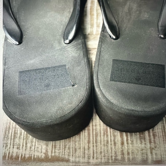 Kate Spade wedge flip flops - Picture 7 of 9